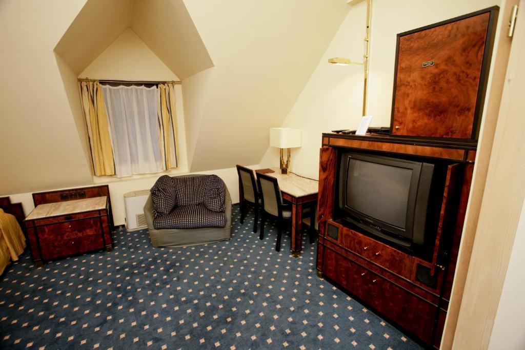טארנאו Hotel Podzamcze מראה חיצוני תמונה