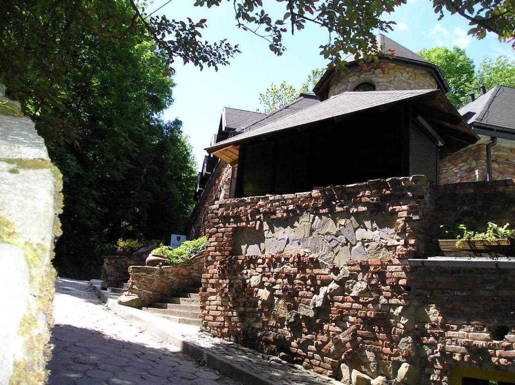 טארנאו Hotel Podzamcze מראה חיצוני תמונה