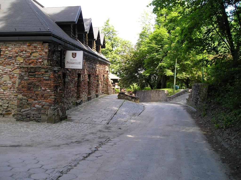 טארנאו Hotel Podzamcze מראה חיצוני תמונה
