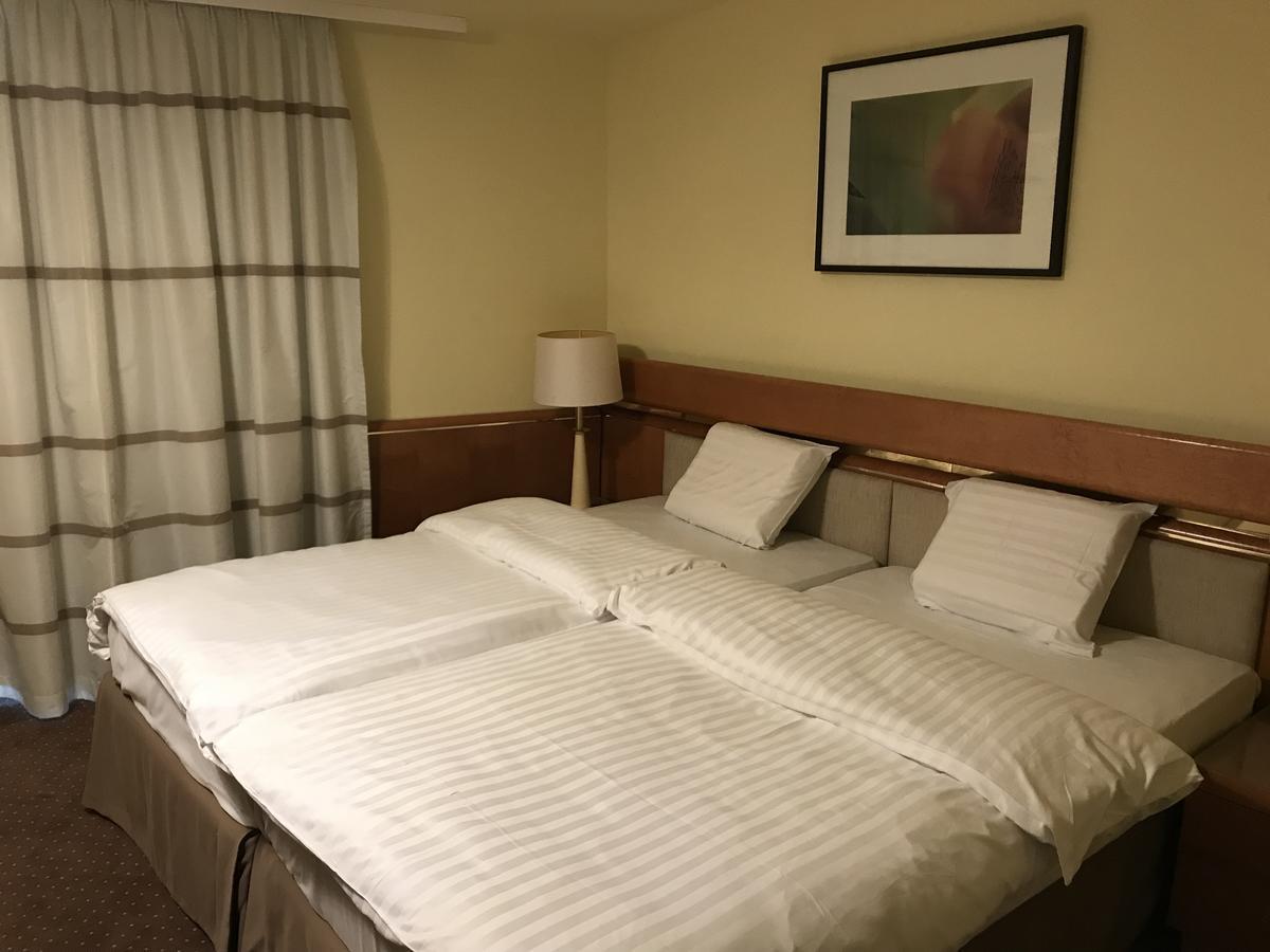 טארנאו Hotel Podzamcze מראה חיצוני תמונה